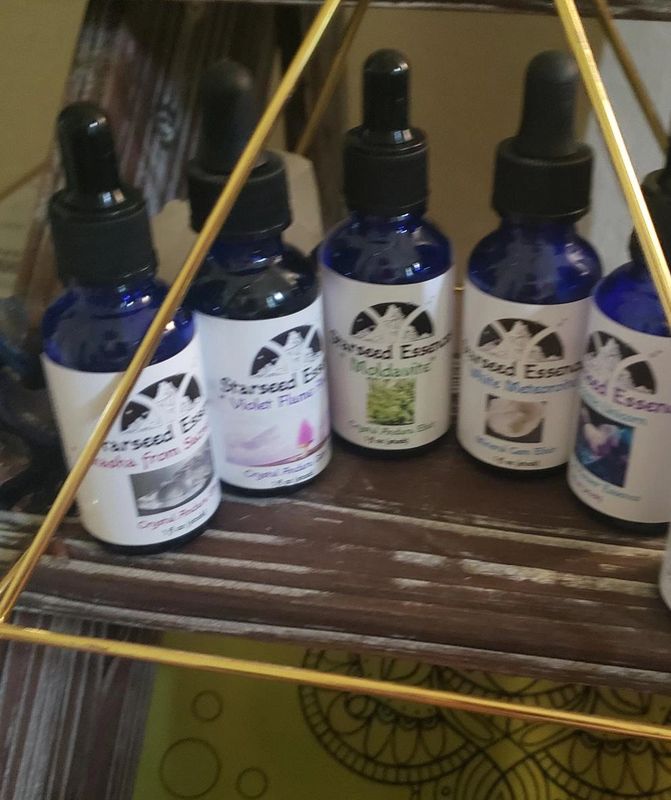 Starseed Essences: Crystal Andara Spiritual Advisor